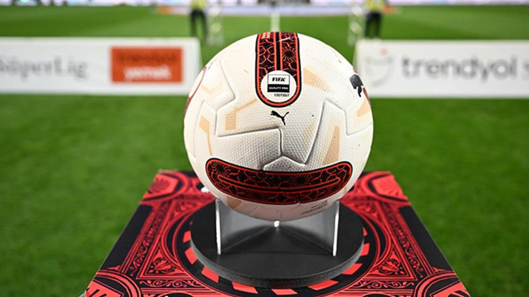 Süper Lig geri dönüyor 18. haftanın programı... Süper Lig geri dönüyor 18. haftanın programı...