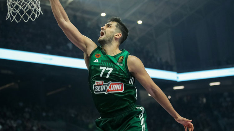 Ömer Faruk Yurtsevenden THY Euroleaguede 16 yıl sonra bir ilk Ömer Faruk Yurtsevenden THY Euroleaguede 16 yıl sonra bir ilk