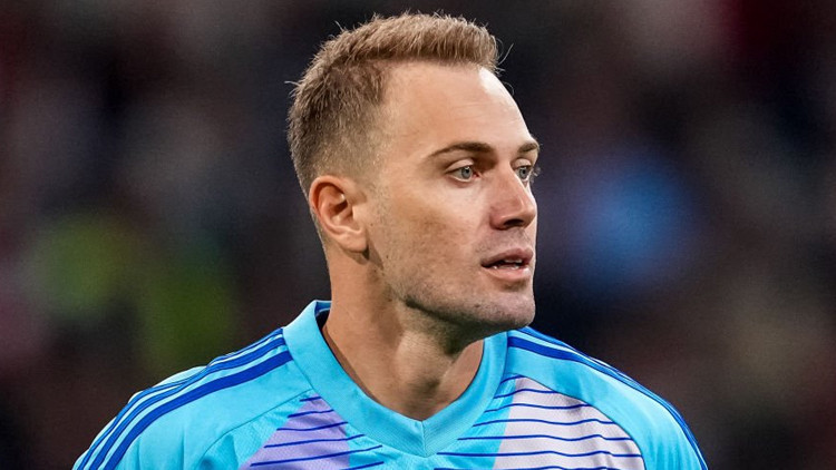 Mert Günok devleşti, rakip de tebrik etti