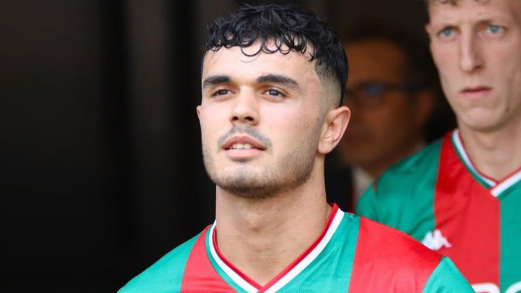 Trabzonspor sol bekini 3. Ligde buldu Eren Elmalı, Galatasaraya gidince... Trabzonspor sol bekini 3. Ligde buldu Eren Elmalı, Galatasaraya gidince...