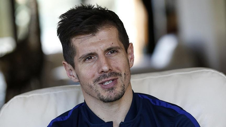 Emre Belözoğlu, Süper Lig ekibiyle 1.5 yıllık anlaşma sağladı