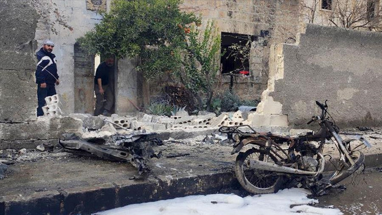 Terör örgütü PKK/YPGnin Tişrin Barajı çevresine saldırıları yüzünden binlerce sivil kaçmak zorunda kaldı