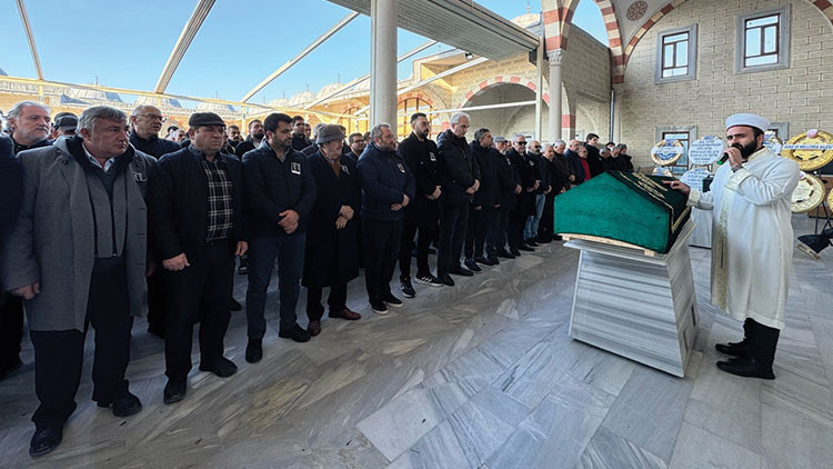 Koleksiyoner ve yazar Haluk Perk son yolculuğuna uğurlandı Koleksiyoner ve yazar Haluk Perk son yolculuğuna uğurlandı