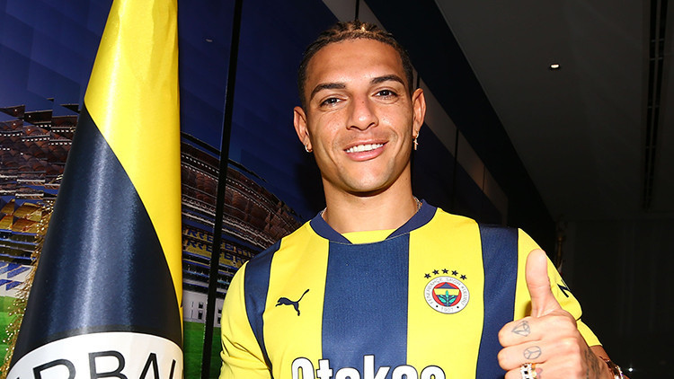 Diego Carlos, Fenerbahçenin 29. Brezilyalısı oldu Diego Carlos, Fenerbahçenin 29. Brezilyalısı oldu