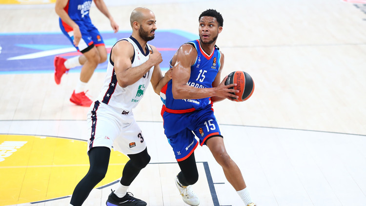 Anadolu Efes 110-66 Olimpia Milano (Euroleague maçı)