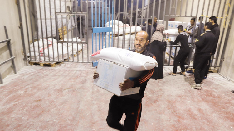 İsrail’den BM Ajansı’na yasak... Filistinlilere insani yardım tehdit altında