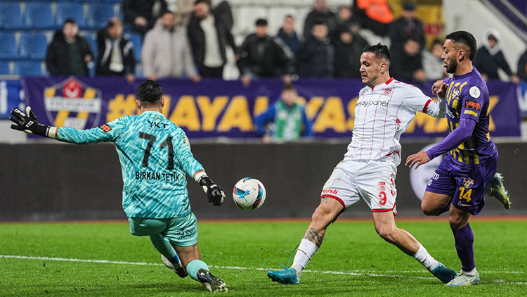 Eyüpspor 1-0 Sivasspor (Süper Lig maçı özeti) Eyüpspor 1-0 Sivasspor (Süper Lig maçı özeti)