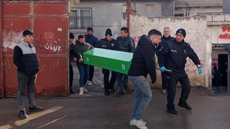 Adanada Fatma Kocaklı, evinde ölü bulundu Dini nikahlı eşi gözaltına alındı