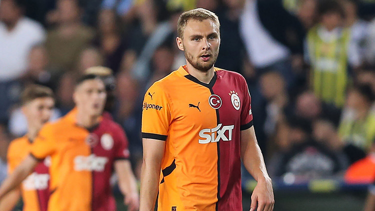 Galatasaray resmen duyurdu: Nelsson, transfer görüşmeleri için kadroya alınmadı Galatasaray resmen duyurdu: Nelsson, transfer görüşmeleri için kadroya alınmadı