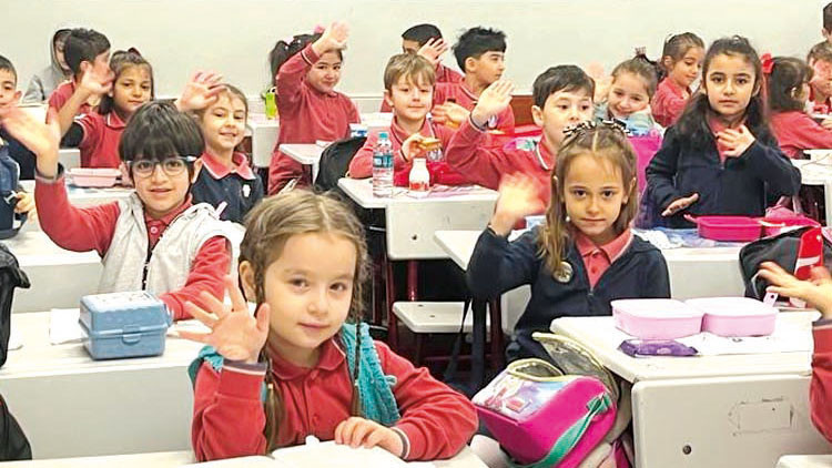 İkinci dönemin ilk zili çaldı