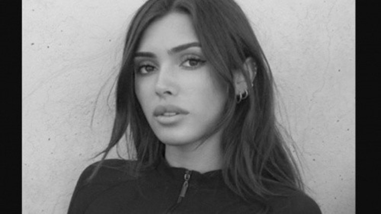 Bianca Censori kimdir, nereli Grammy Ödüllerine tamamen transparan kıyafetle gelmişti... Kanye Westin sevgilisi Bianca Censorinin biyografi bilgileri Bianca Censori kimdir, nereli Grammy Ödüllerine tamamen transparan kıyafetle gelmişti... Kanye Westin sevgilisi Bianca Censorinin biyografi bilgileri