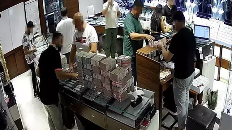 20 milyar TLlik yasa dışı transferin şifresi paralardaki seri numarasıymış 20 milyar TLlik yasa dışı transferin şifresi paralardaki seri numarasıymış
