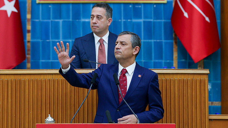 Özgür Özel, cumhurbaşkanı adayını belirleyecekleri ön seçim tarihini açıkladı