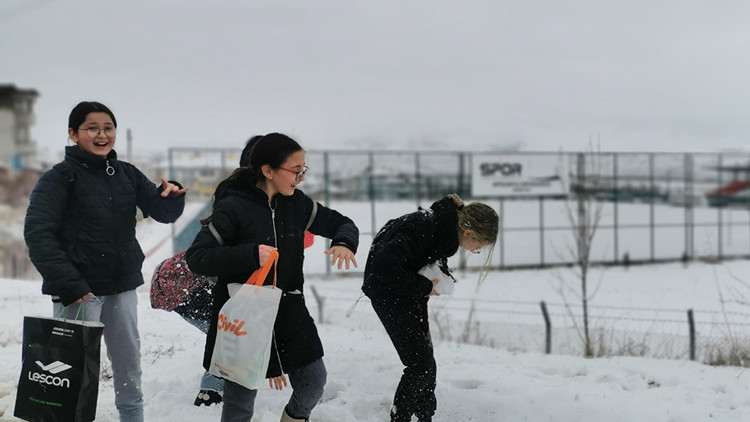 Eğitime kar engeli Eğitime kar engeli