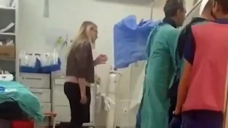 İstanbulda fiyat pazarlığı yapılan özel hastanenin ilgili biriminin faaliyeti durduruldu İstanbulda fiyat pazarlığı yapılan özel hastanenin ilgili biriminin faaliyeti durduruldu