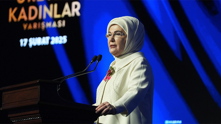 Emine Erdoğan: Kadın girişimcilerimizin başarıları toplumumuzun bütününe yayılan bir dönüşümün öncüsü Emine Erdoğan: Kadın girişimcilerimizin başarıları toplumumuzun bütününe yayılan bir dönüşümün öncüsü