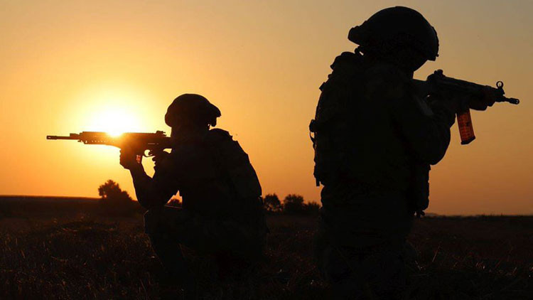 Son dakika... MSB: Irakın kuzeyinde 12 PKKlı terörist etkisiz hale getirildi
