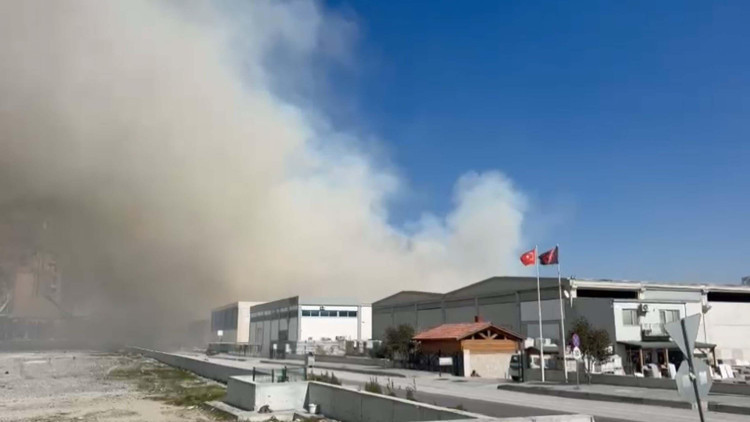 Aydında kağıt fabrikasındaki yangın, 49 saat sonra kontrol altında
