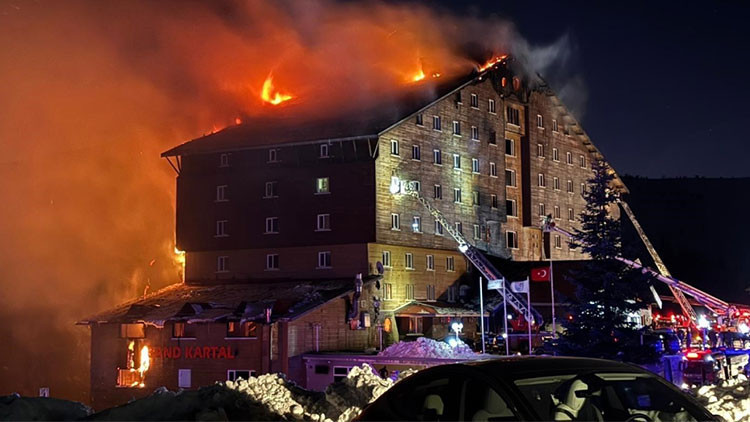 Kartalkaya Kayak Merkezindeki Otel Yangınını Araştırma Komisyonu, AFAD yetkililerini dinledi
