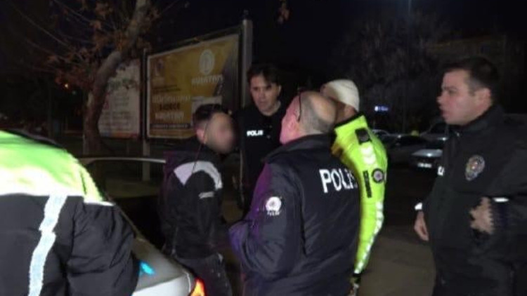 Önce yayaya, ardından direğe çarptı... Alkollüyüm, ehliyetimi alabilirsiniz dedi