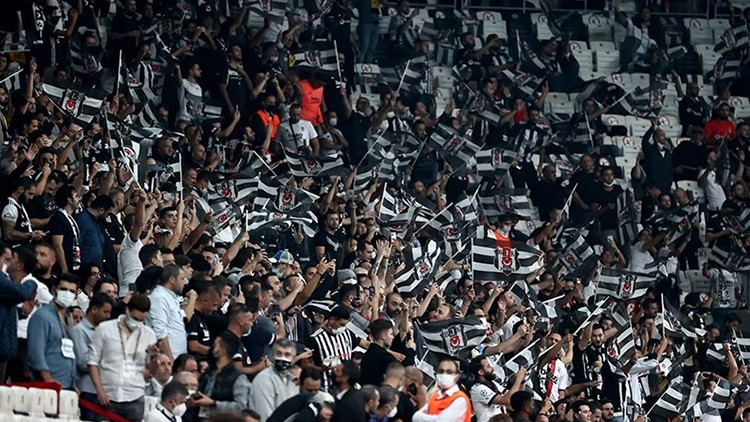 Beşiktaş 122. yaşını kutluyor Beşiktaş 122. yaşını kutluyor