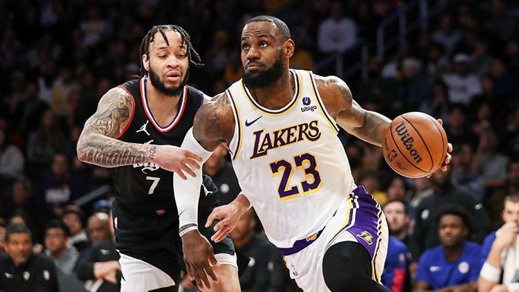 LeBron Jamesin 50 bin sayı rekoruyla Lakerstan üst üste 7. galibiyet
