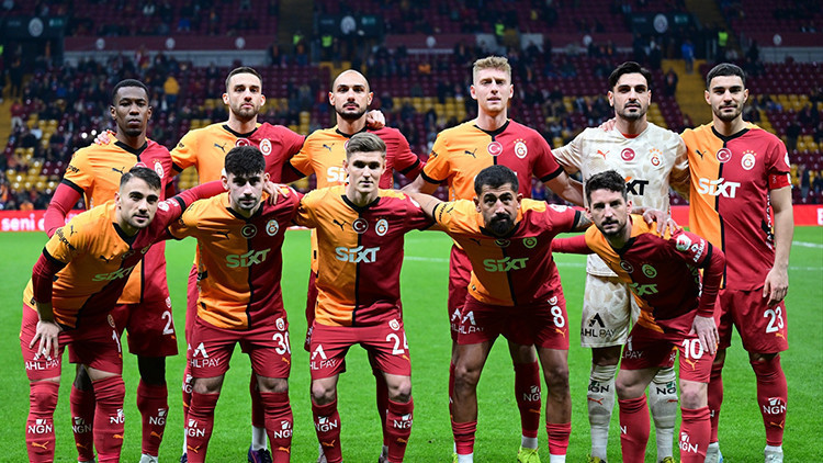 Galatasarayda iki oyuncunun bileti kesildi Yollar ayrılıyor