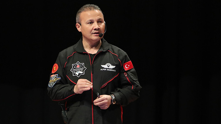 Alper Gezeravcı, Hasan Kalyoncu Üniversitesi öğrencileriyle buluştu