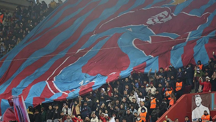 Trabzonspor tribünlerinden TFF ve Şenol Güneşe tepki