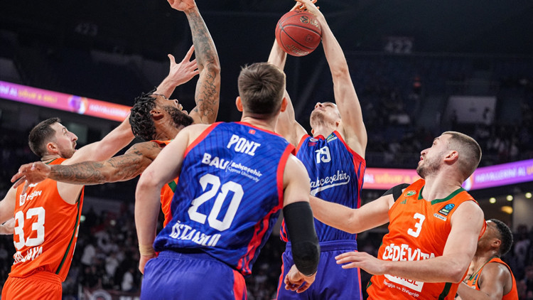 Bahçeşehir Koleji, Avrupada yarı finale yükseldi