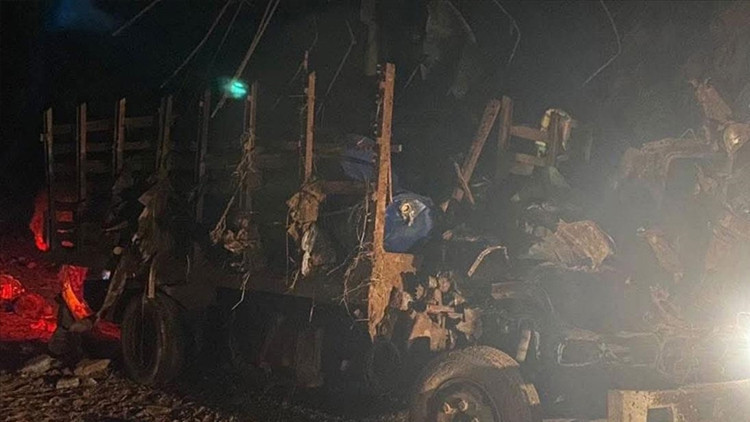 Kolombiyada bombalı saldırı: 5 asker öldü