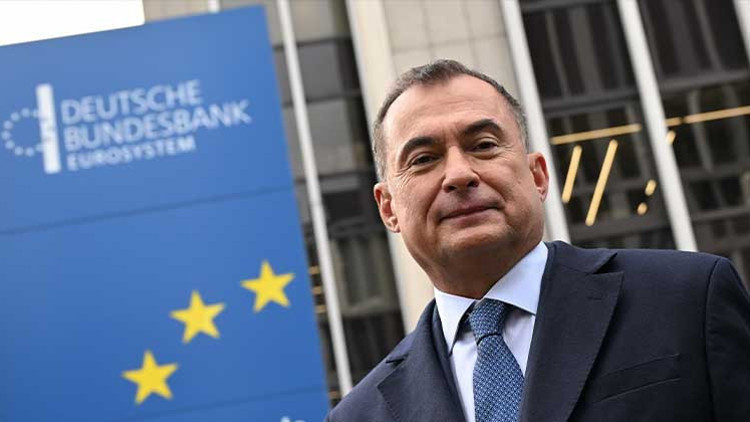 Almanya, Avrupa’nın hasta adamı değil Almanya, Avrupa’nın hasta adamı değil