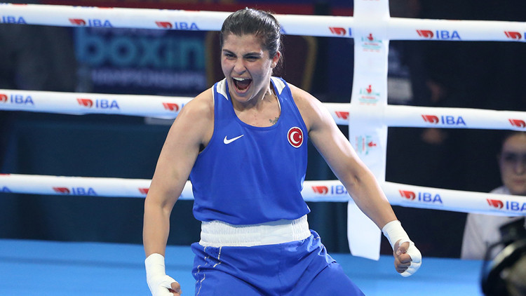 Busenaz Sürmeneli, Dünya Boks Şampiyonasında finalde