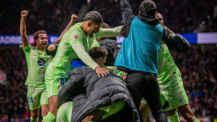 Barcelona 22 dakikada geri döndü Atletico Madridi deplasmanda devirdi