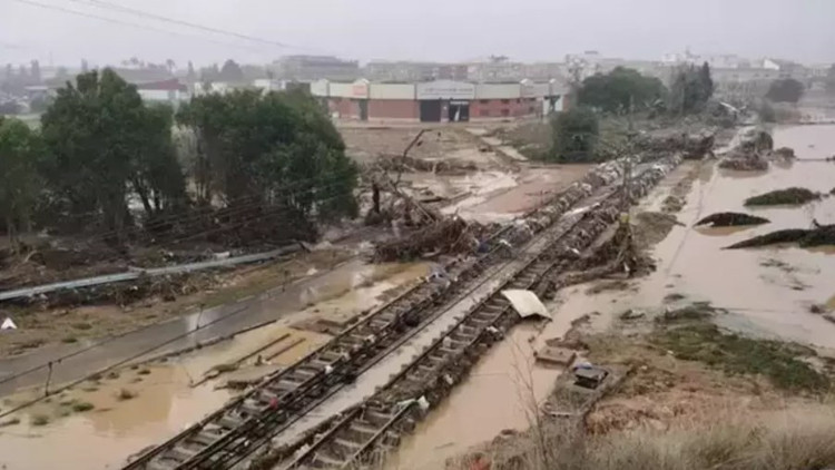 İspanya’da sel: 2 ölü