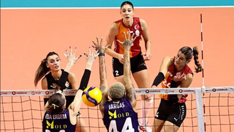 Filede devler karşı karşıya: Fenerbahçe-Galatasaray Filede devler karşı karşıya: Fenerbahçe-Galatasaray