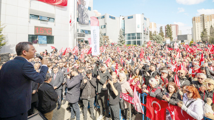 CHP’den 6 Nisan’da olağanüstü kurultay