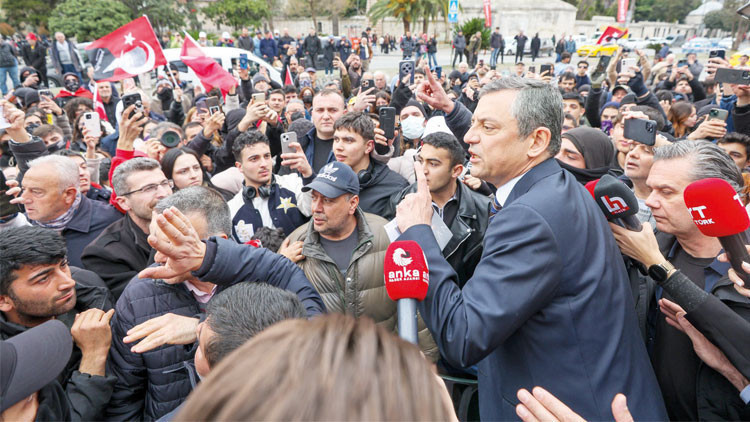 Özel’den Taksim yanıtı: Saraçhane’yi bırakmam Özel’den Taksim yanıtı: Saraçhane’yi bırakmam