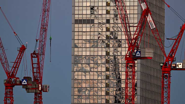 Milyarlarca Euro’luk yatırım planları etkisini gösterdi Milyarlarca Euro’luk yatırım planları etkisini gösterdi