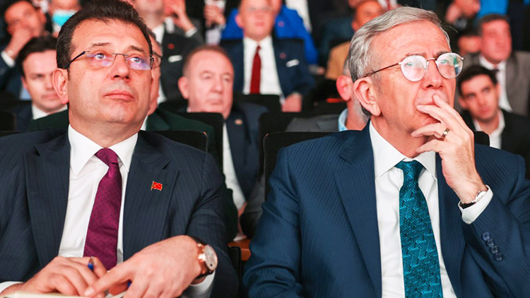 Ankara Büyükşehir Belediye Başkanı Mansur Yavaş, Ekrem İmamoğlunu ziyaret için Marmara Cezaevinde geldi