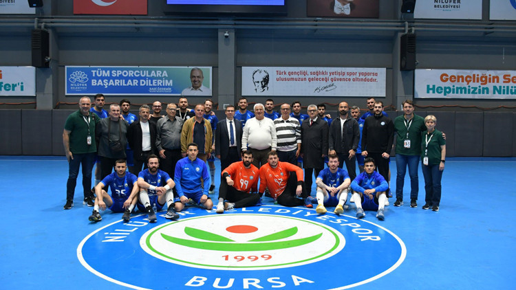 Nilüfer Belediyespor, Spor Toto’yu rahat geçti Nilüfer Belediyespor, Spor Toto’yu rahat geçti