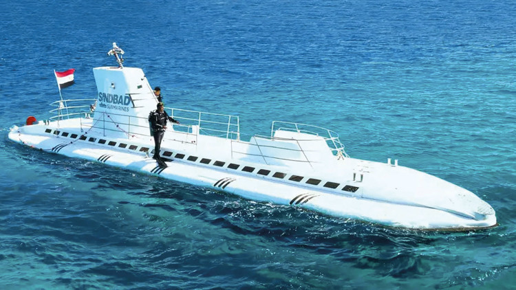 Kızıldeniz’de turistik facia... Denizaltı battı: 6 ölü