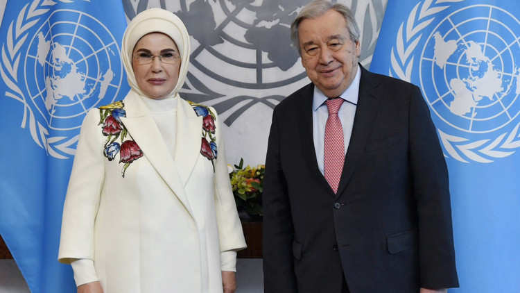 Emine Erdoğan, New Yorkta BM Genel Sekreteri Guterres ile görüştü Emine Erdoğan, New Yorkta BM Genel Sekreteri Guterres ile görüştü