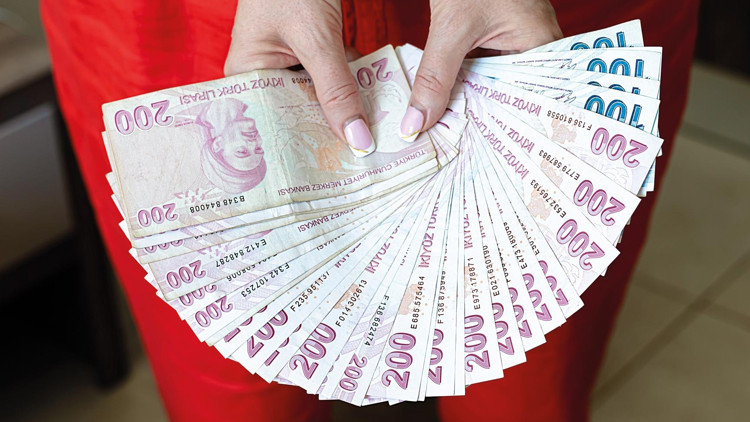 Para fonu sürprizi... 10 gün içinde 1.4 trilyon TL’den 802.2 milyar TL’ye düştü