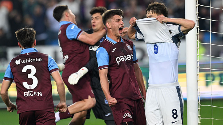 Trabzonspor U19 1-0 Inter U19 maç özeti (UEFA Gençlik Ligi çeyrek finali) Trabzonspor U19 1-0 Inter U19 maç özeti (UEFA Gençlik Ligi çeyrek finali)