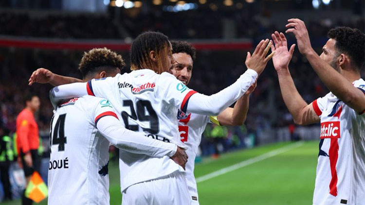 Ligue 1de PSG, şampiyonluk için sahaya çıkıyor Ligue 1de PSG, şampiyonluk için sahaya çıkıyor