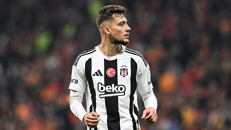 Ernest Muçi: Bu performanstan gurur duyuyorum Ernest Muçi: Bu performanstan gurur duyuyorum