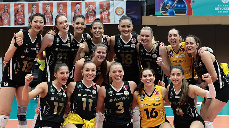 Vakıfbank, Eczacıbaşı karşısında avantajı yakaladı