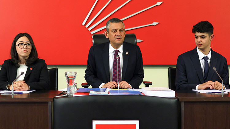 CHPde Parti Meclisi toplantısı: MYK üyeleri belirlendi