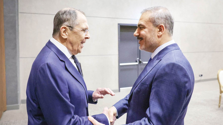 İkili zirvelerin adresi... Krizlere ‘çözüm’ masaları kuruldu İkili zirvelerin adresi... Krizlere ‘çözüm’ masaları kuruldu